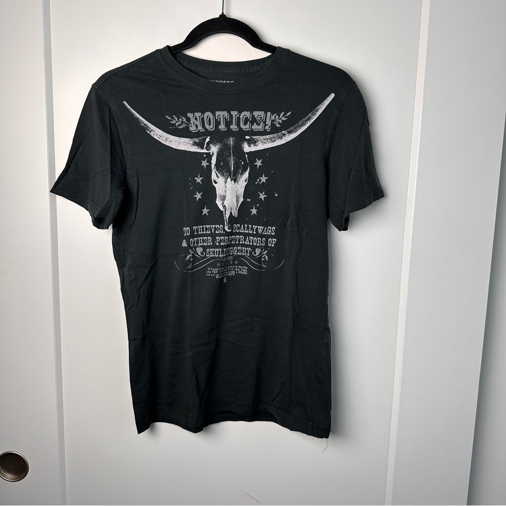 Express Western Graphic T-Shirt